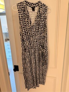 Ann Taylor Black and White Sleeveless Midi Dress